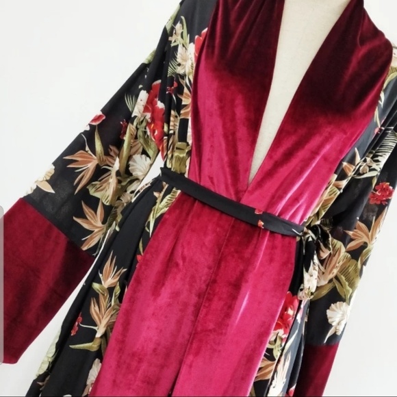 Women fashion - Picture 5 of 8